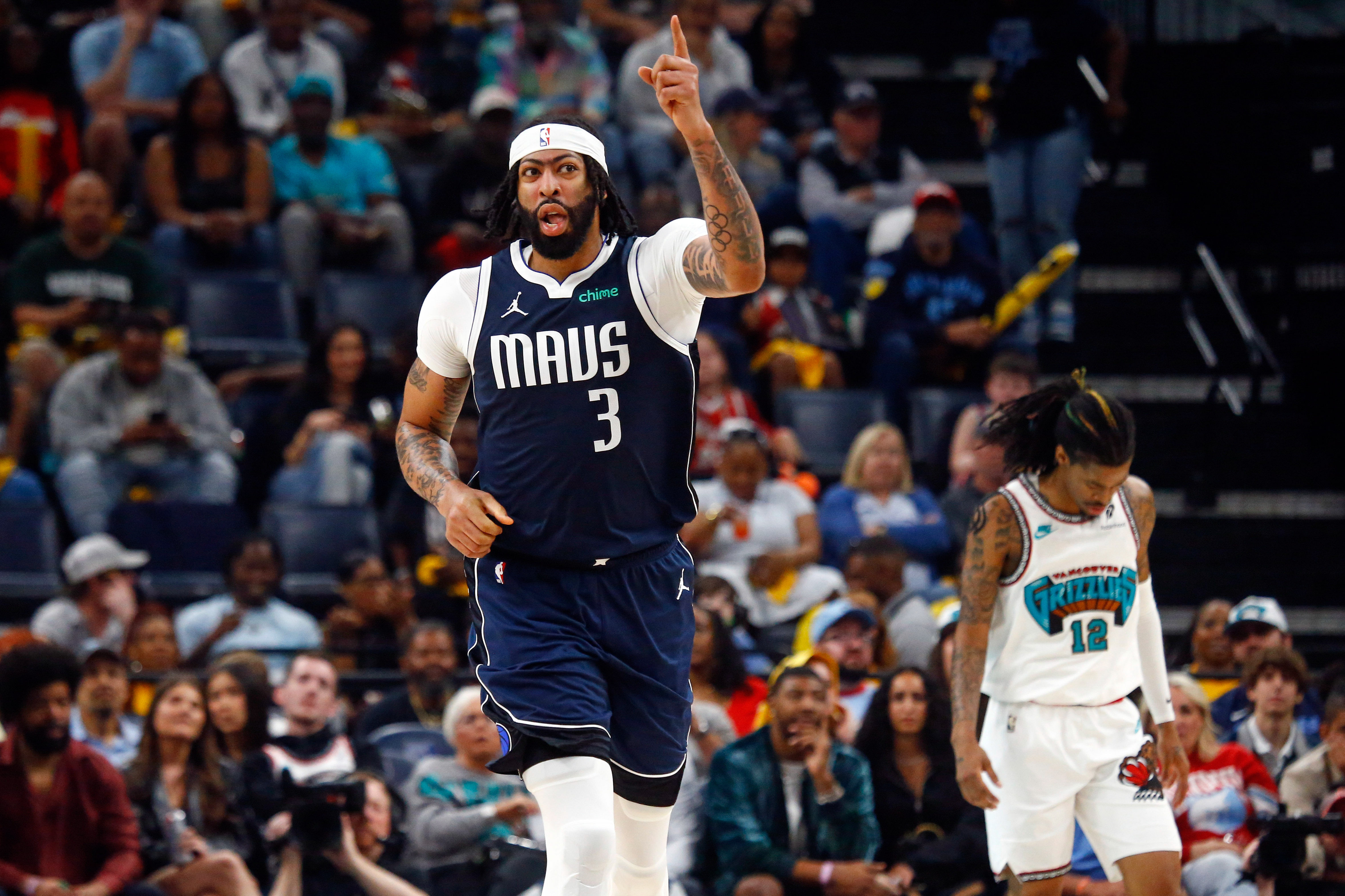 Dallas Mavericks star Anthony Davis will likely be a teammate of both Cooper Flagg and Klay Thompson next season. (Photo Credit: IMAGN)